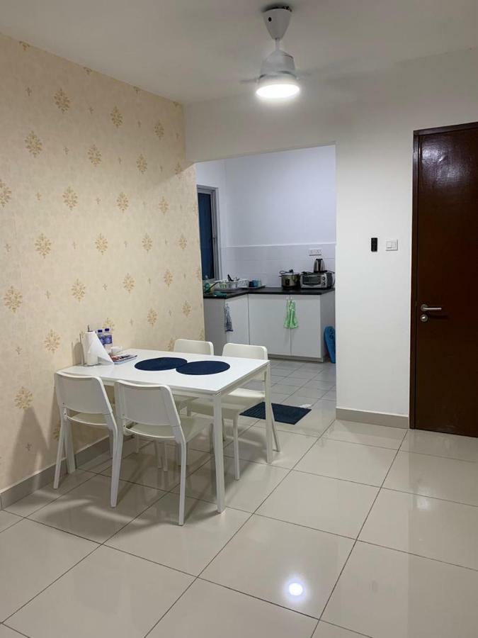 Putra 1 Pool Homestay Bandar Seri Putra Kampong Sungai Buah Dış mekan fotoğraf